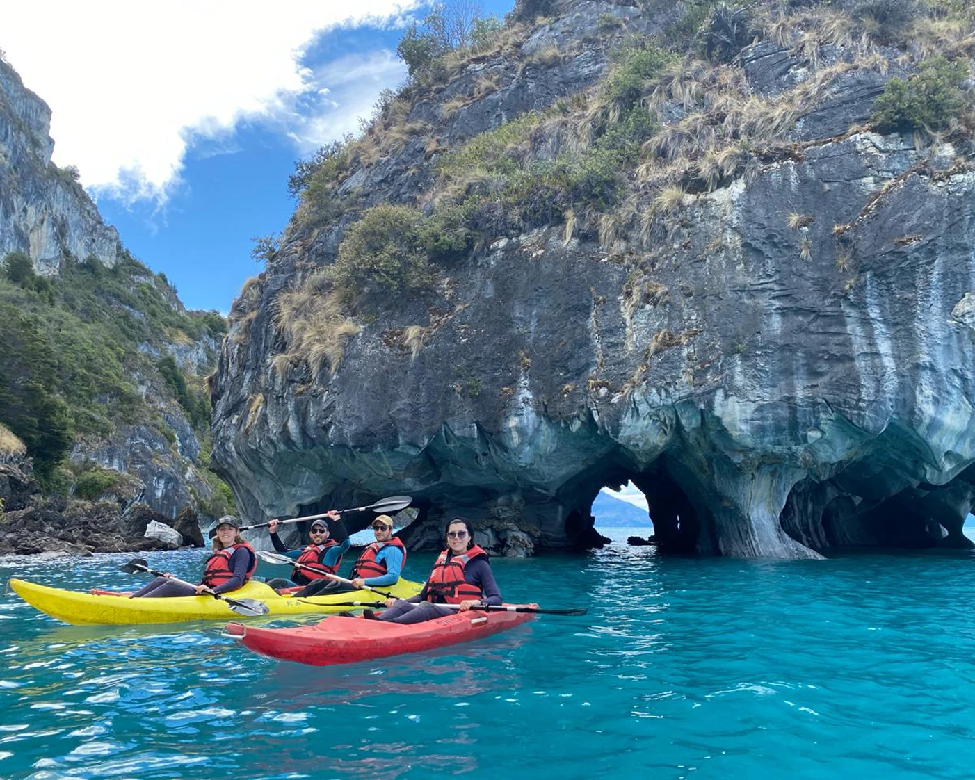 Kayak & Capillas de Mármol